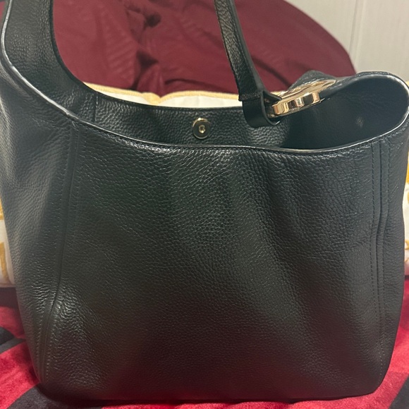 Michael Kors Handbags - Michael Kors Black Leather Shoulder Bag